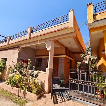 Magic Rock Villa Hospet Bagian luar foto